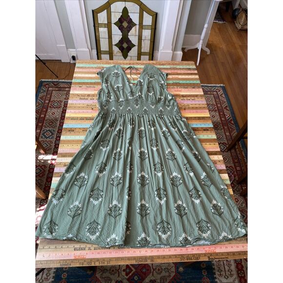 Old Navy XXL Green Floral Midi Dress Smocked 2X Plus Garden Party Boho India - Picture 12 of 16